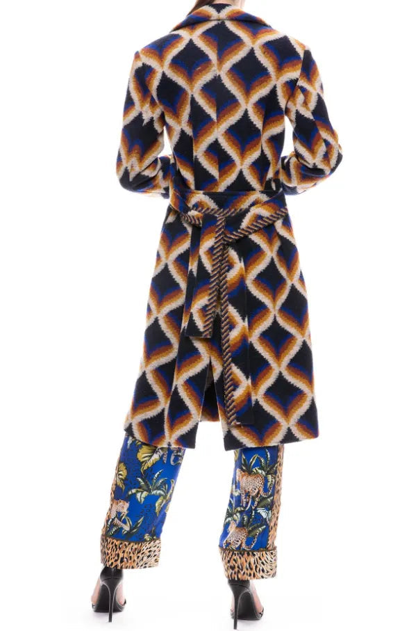 CamilleTVSerisHarlemSeason01Episode04MeaganGoodWoolCheckedCoat