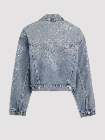 Beyonce-x-Levis-Shrunken-90s-Denim-Trucker-Jacket-Blue_e44aa890-9ca9-4fa9-9297-d2b8887ffcde