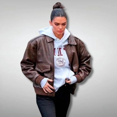 Street style Kendall Jenner leather jacket